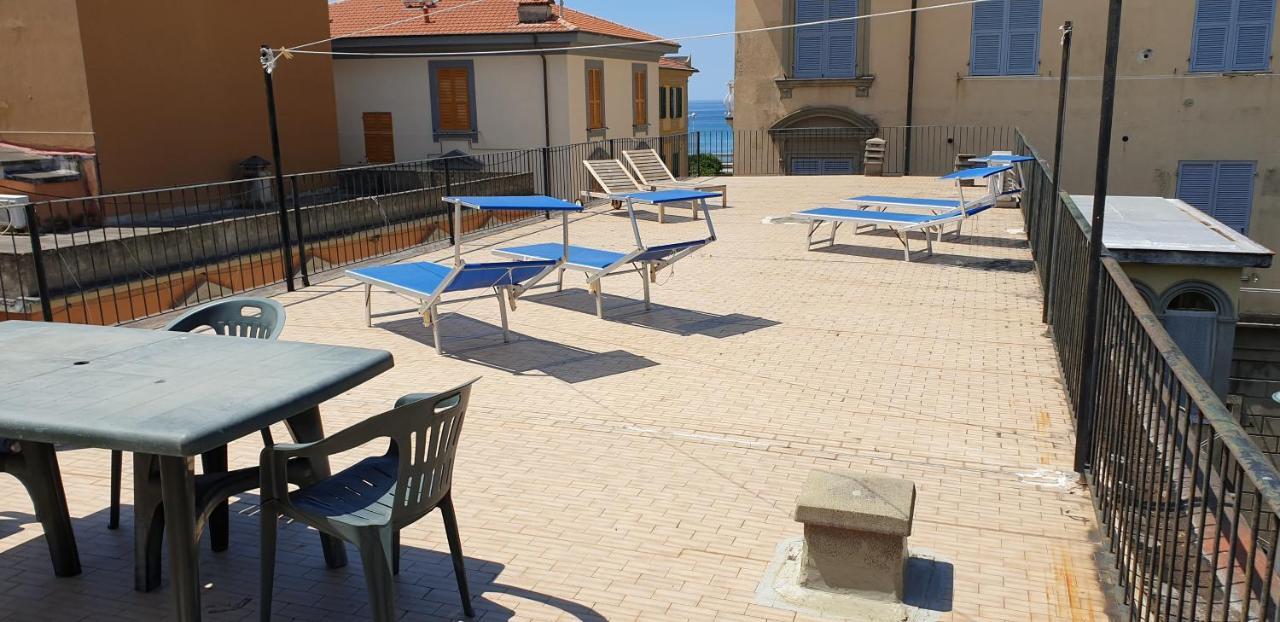 Beach Paradise Διαμέρισμα Λεβάντο Εξωτερικό φωτογραφία